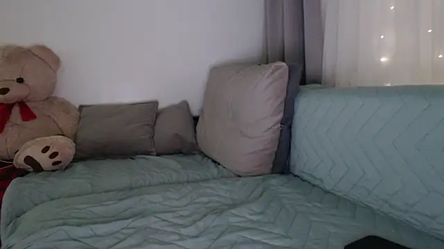  JustmeHere  online show from 11.12.25