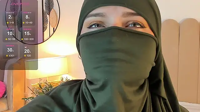 Snapshot of anna-henao chatting on 01.07.25 anna-henao online show from 01.07.25