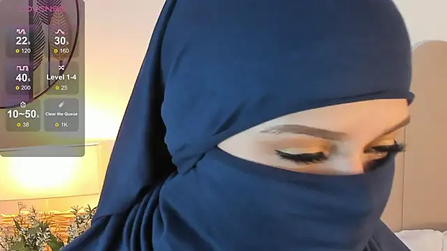 Snapshot of anna-henao chatting on 02.04.25 anna-henao online show from 02.04.25