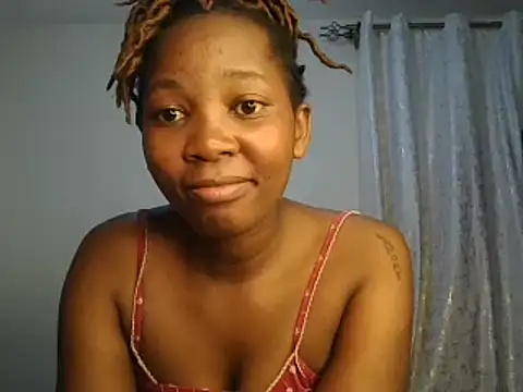 Snapshot of Petitiebooty chatting on 03.13.25 Petitiebooty online show from 03.13.25