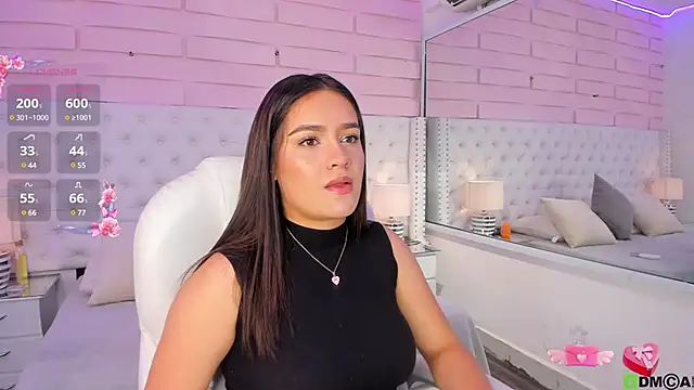 Snapshot of Yaaky_ chatting on 01.17.25 Yaaky online show from 01.17.25