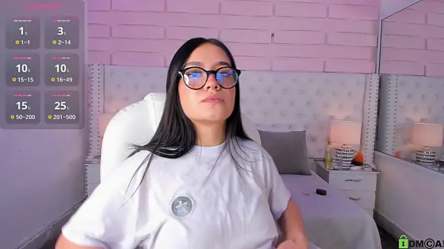 Snapshot of Yaaky_ chatting on 02.27.25 Yaaky online show from 02.27.25