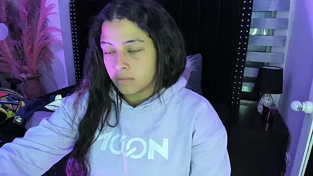 Snapshot of Sofiia-Rubb chatting on 01.24.25 Sofiia-Rubb online show from 01.24.25