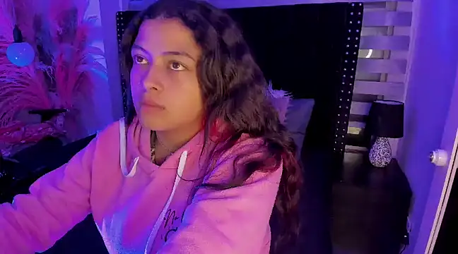 Snapshot of Sofiia-Rubb chatting on 02.04.25 Sofiia-Rubb online show from 02.04.25