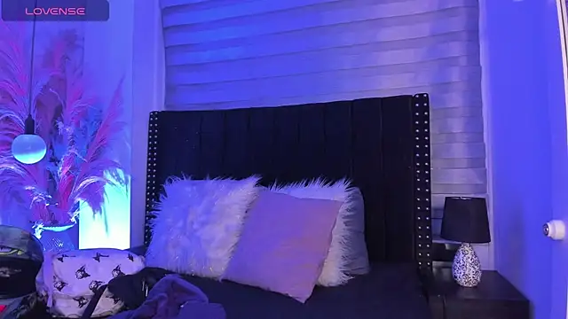 Snapshot of Sofiia-Rubb chatting on 02.11.25 Sofiia-Rubb online show from 02.11.25