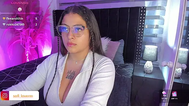 Snapshot of Sofiia-Rubb chatting on 03.18.25 Sofiia-Rubb online show from 03.18.25