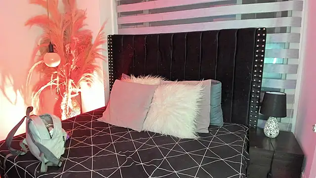 Snapshot of Sofiia-Rubb chatting on 03.21.25 Sofiia-Rubb online show from 03.21.25