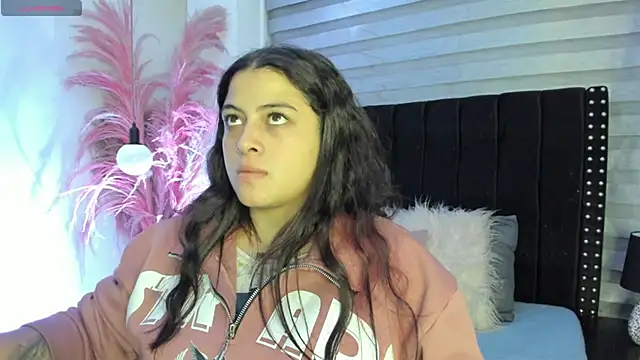 Snapshot of Sofiia-Rubb chatting on 09.12.25 Sofiia-Rubb online show from 09.12.25