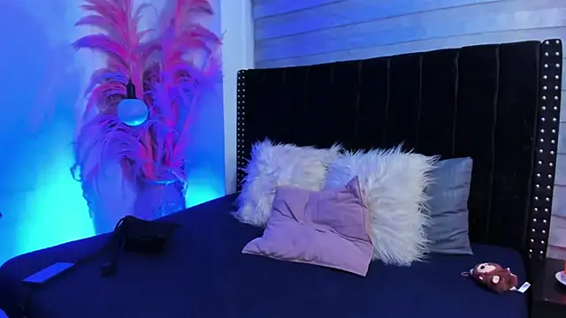 Snapshot of Sofiia-Rubb chatting on 09.24.25 Sofiia-Rubb online show from 09.24.25