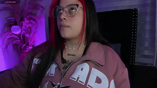 Snapshot of Sofiia-Rubb chatting on 10.05.25 Sofiia-Rubb online show from 10.05.25