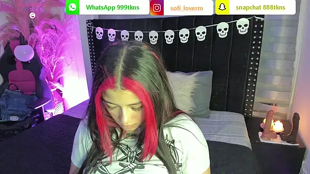 Snapshot of Sofiia-Rubb chatting on 10.17.25 Sofiia-Rubb online show from 10.17.25