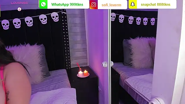 Snapshot of Sofiia-Rubb chatting on 10.27.25 Sofiia-Rubb online show from 10.27.25