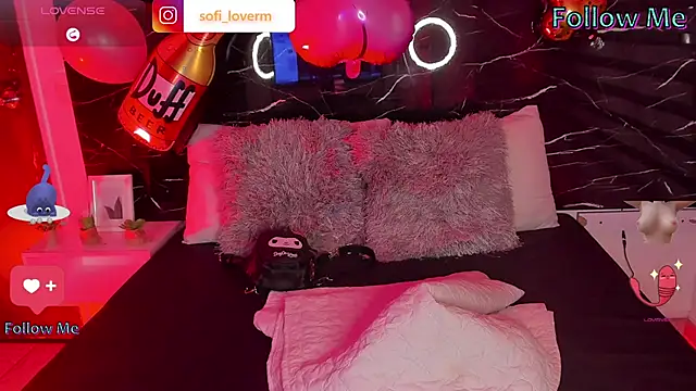 Snapshot of Sofiia-Rubb chatting on 11.30.25 Sofiia-Rubb online show from 11.30.25