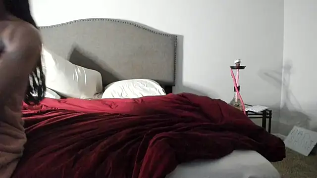 yiauana online show from 09.22.25