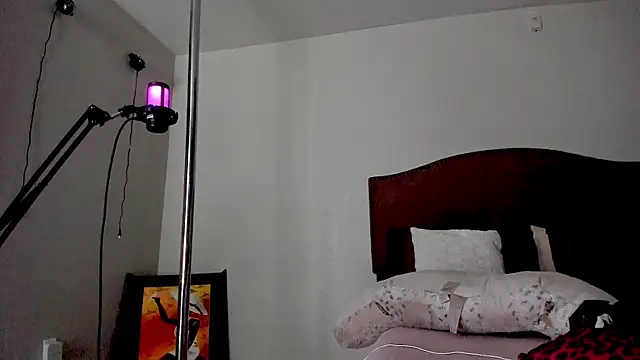 yiauana online show from 10.28.25