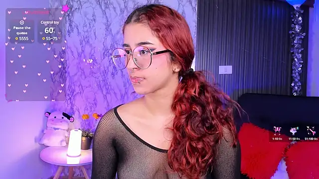 Snapshot of chloe_blue chatting on 01.26.25 chloe blue online show from 01.26.25