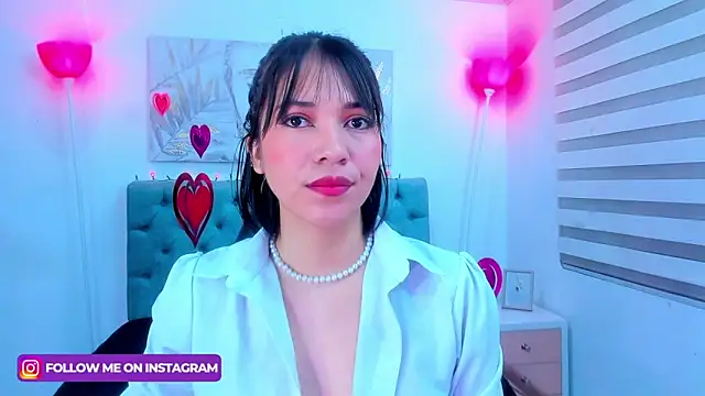 Snapshot of lina_bedoya_ chatting on 02.12.25 lina bedoya online show from 02.12.25
