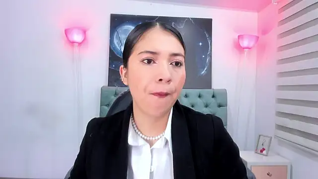 Snapshot of lina_bedoya_ chatting on 03.19.25 lina bedoya online show from 03.19.25