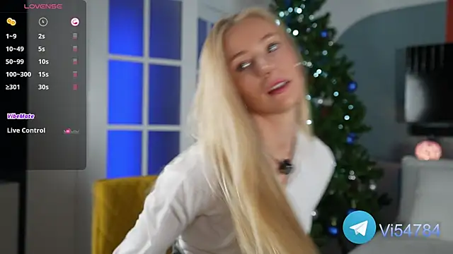 Snapshot of Vika54784 chatting on 12.15.24 Vika54784 online show from 12.15.24