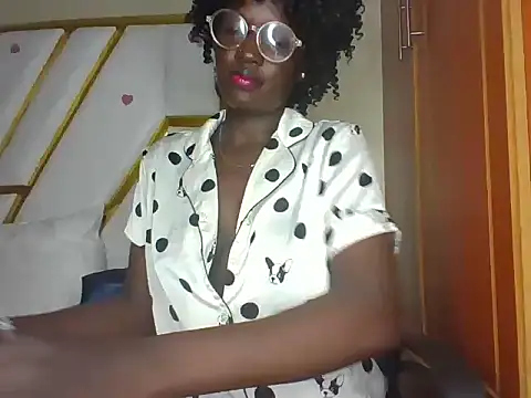 Snapshot of cutesmiling chatting on 03.13.25 cutesmiling online show from 03.13.25