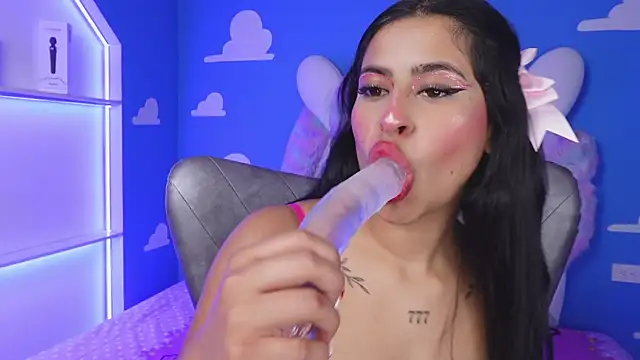 miss romyna online show from 10.10.25