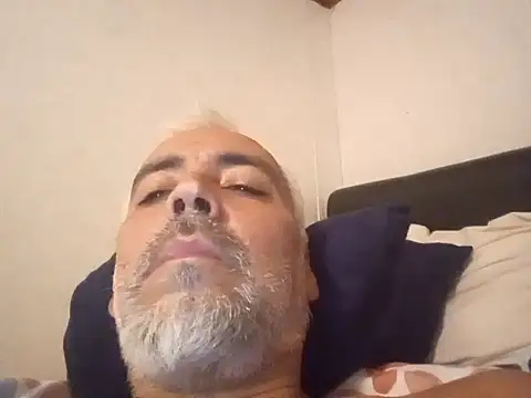 Snapshot of Xoc8_ chatting on 12.04.24 Xoc8  online show from 12.04.24