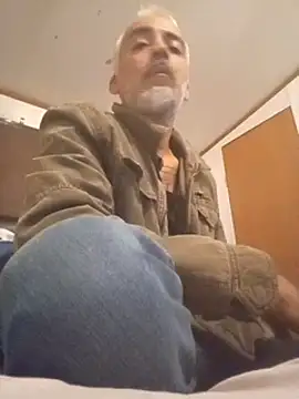 Snapshot of Xoc8_ chatting on 12.14.24 Xoc8  online show from 12.14.24