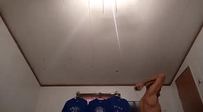 Snapshot of Xoc8_ chatting on 01.04.25 Xoc8  online show from 01.04.25