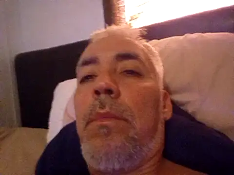 Snapshot of Xoc8_ chatting on 02.01.25 Xoc8  online show from 02.01.25