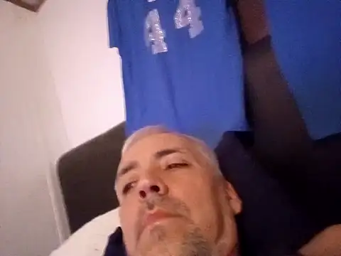 Snapshot of Xoc8_ chatting on 02.08.25 Xoc8  online show from 02.08.25