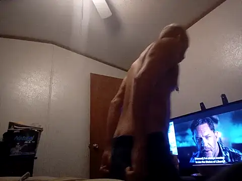 Snapshot of Xoc8_ chatting on 02.25.25 Xoc8  online show from 02.25.25