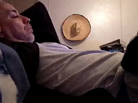 Snapshot of Xoc8_ chatting on 03.13.25 Xoc8  online show from 03.13.25