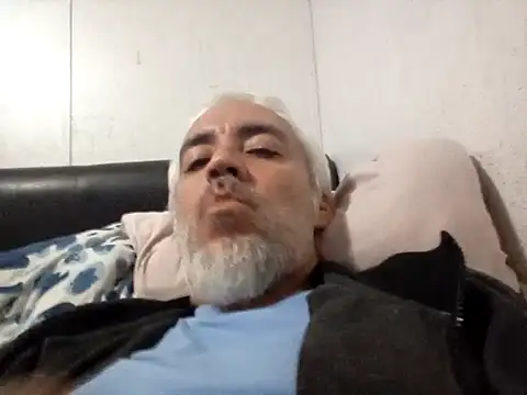 Snapshot of Xoc8_ chatting on 09.23.25 Xoc8  online show from 09.23.25