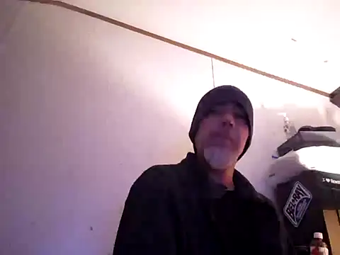 Snapshot of Xoc8_ chatting on 09.28.25 Xoc8  online show from 09.28.25