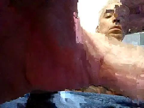 Snapshot of Xoc8_ chatting on 10.11.25 Xoc8  online show from 10.11.25