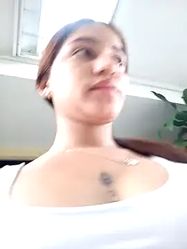 AnthonelaDuque online show from 10.03.25