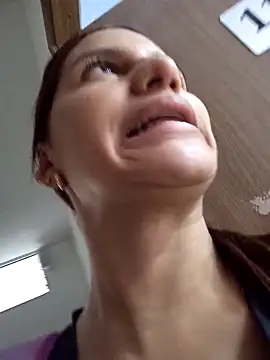 AnthonelaDuque online show from 10.06.25