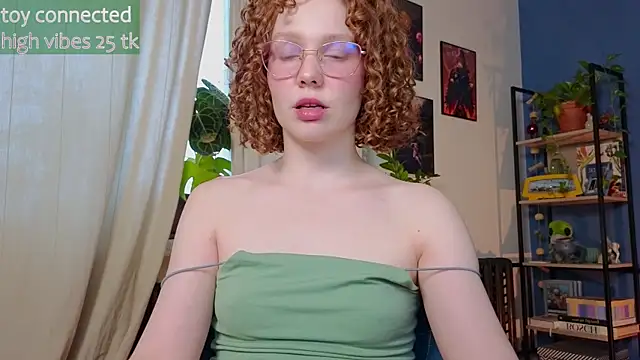 Snapshot of _lightmyfire chatting on 02.06.25 lightmyfire online show from 02.06.25