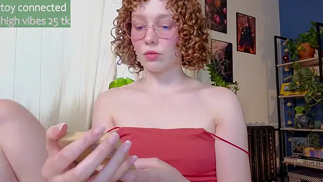 Snapshot of _lightmyfire chatting on 02.13.25 lightmyfire online show from 02.13.25