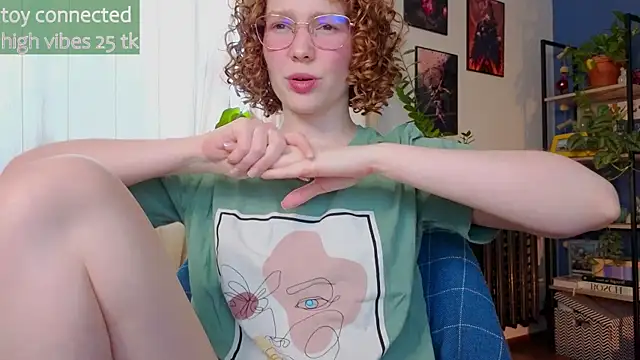 Snapshot of _lightmyfire chatting on 02.16.25 lightmyfire online show from 02.16.25