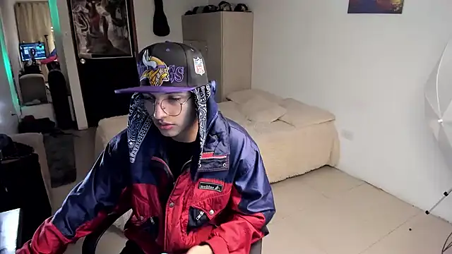 a lejandro 0 8 online show from 12.12.24