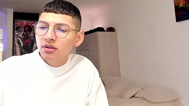 a lejandro 0 8 online show from 12.22.24