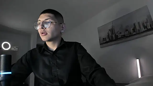 a lejandro 0 8 online show from 03.15.25