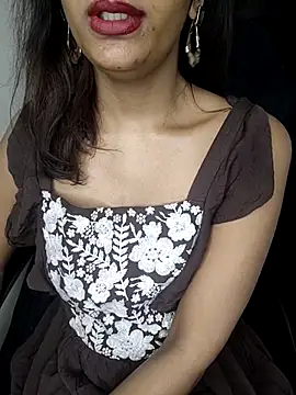 Snapshot of Leeeezzzz_roy chatting on 02.15.25 Leeeezzzz roy online show from 02.15.25