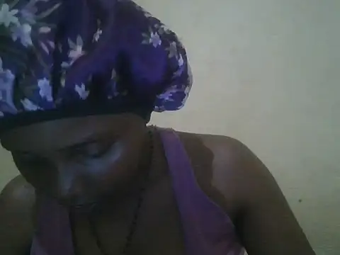 Snapshot of browny_yummy chatting on 02.12.25 browny yummy online show from 02.12.25