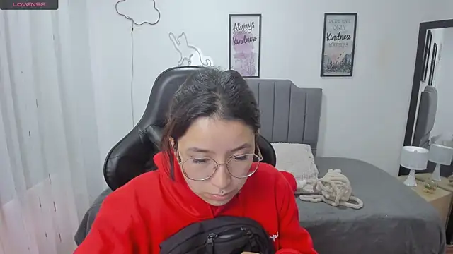 Amy joones online show from 11.06.25