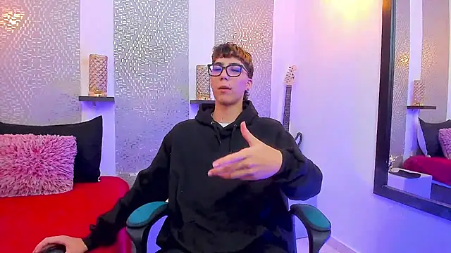 Snapshot of Nikolay_Gregori chatting on 01.17.25 Nikolay Gregori online show from 01.17.25