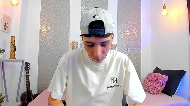 Snapshot of Nikolay_Gregori chatting on 02.07.25 Nikolay Gregori online show from 02.07.25