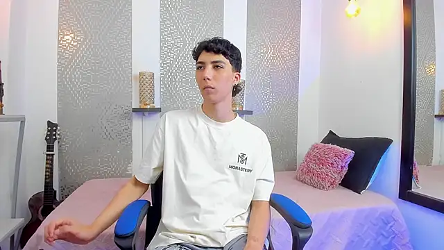 Snapshot of Nikolay_Gregori chatting on 02.07.25 Nikolay Gregori online show from 02.07.25