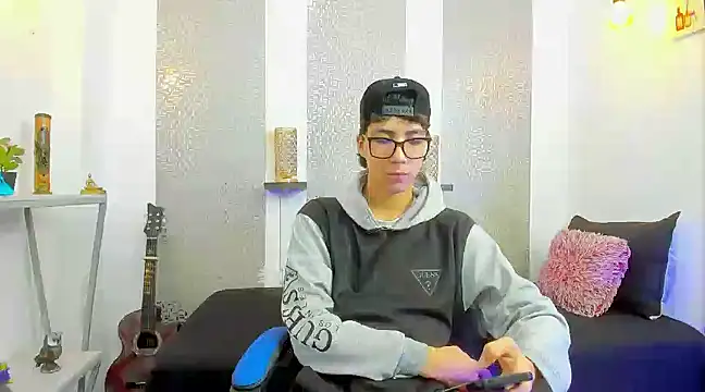 Snapshot of Nikolay_Gregori chatting on 03.02.25 Nikolay Gregori online show from 03.02.25